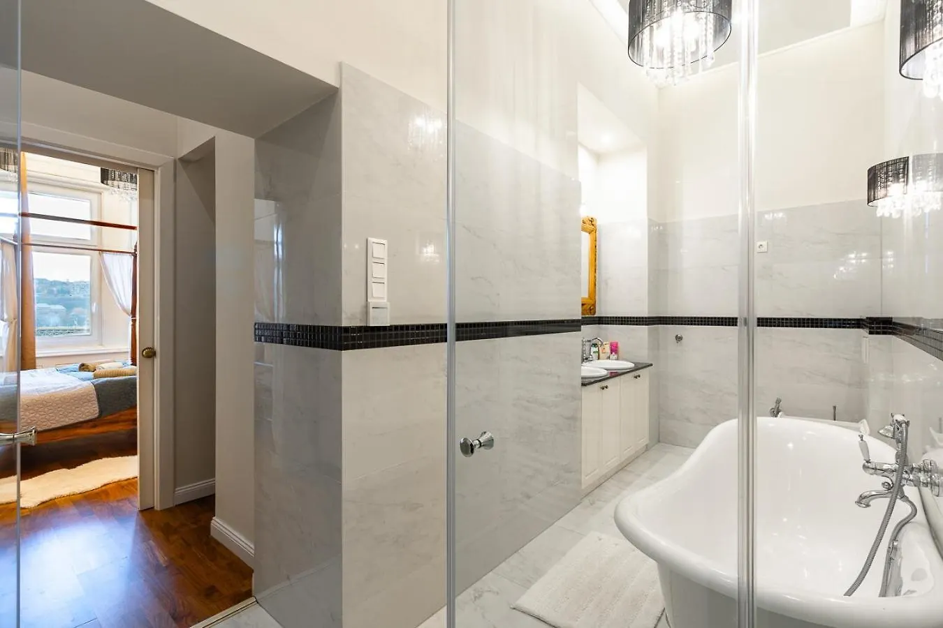 Magical Danube View In A Spacious Two Bedroom Suite Next To Parliament 布达佩斯 匈牙利